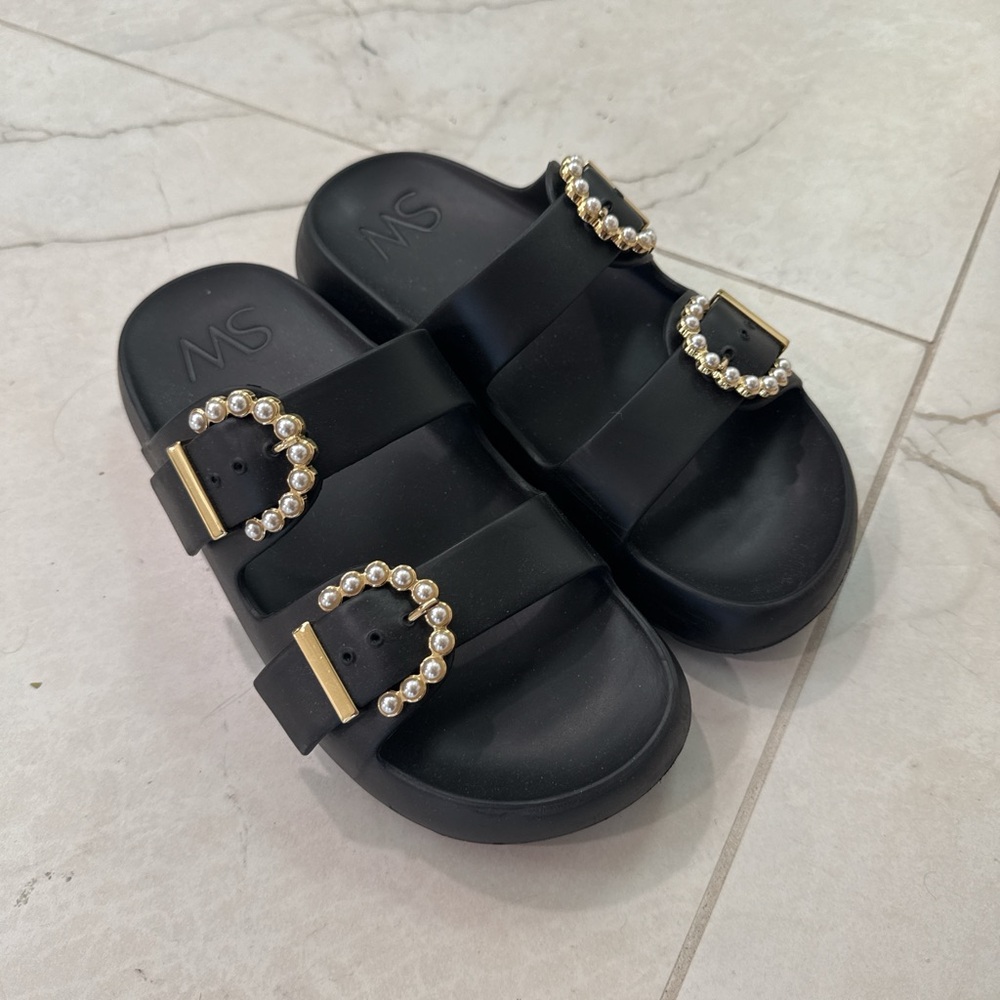 Stuart Weitzman Women's Pearl Buckle Slides